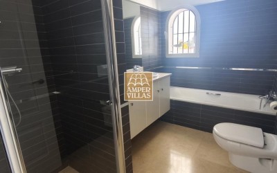 Encantadora y confortable villa en Santa Clara.